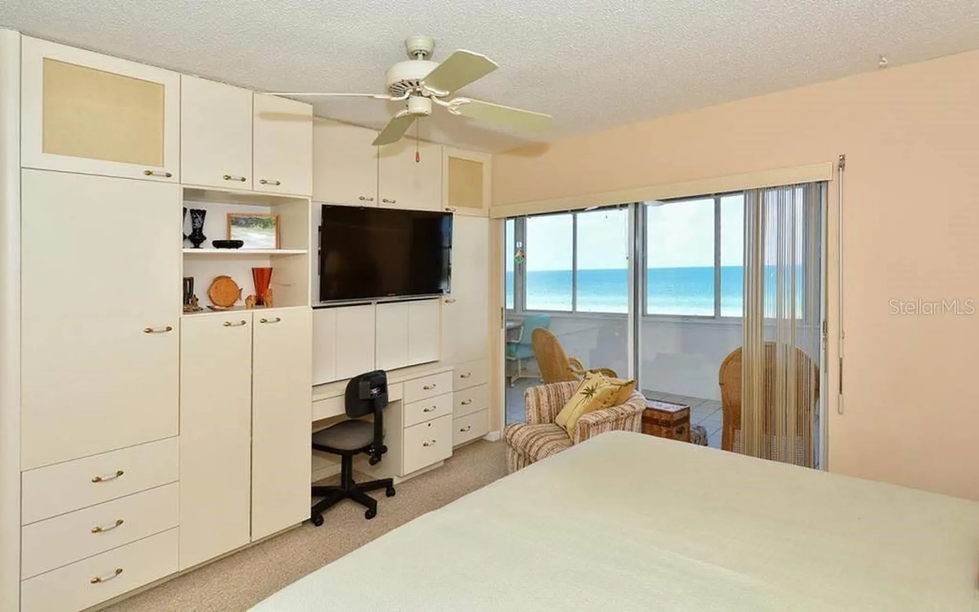 1055 W Peppertree Drive Sarasota FL 34242