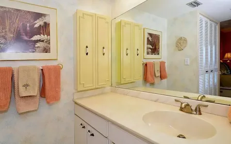 1055 W Peppertree Drive Sarasota FL 34242