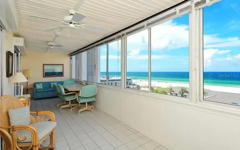 1055 W Peppertree Drive Sarasota FL 34242