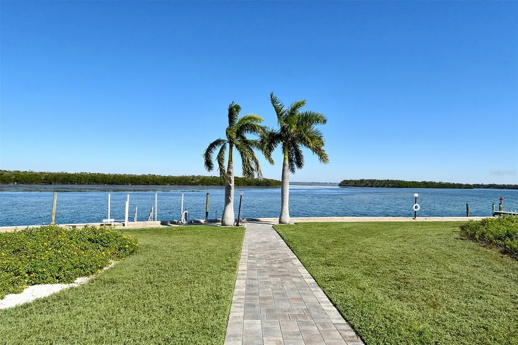 4350 Chatham Drive Longboat Key FL 34228