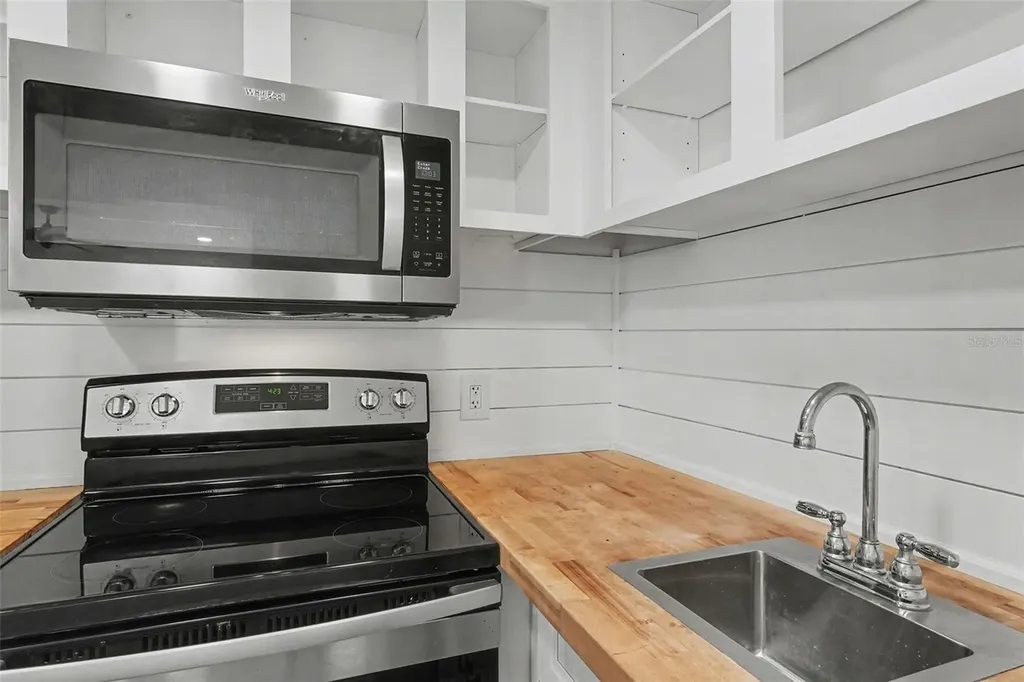2535 N Alafaya Trail Orlando FL 32826