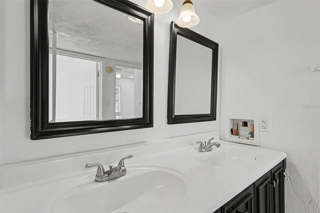 2535 N Alafaya Trail Orlando FL 32826