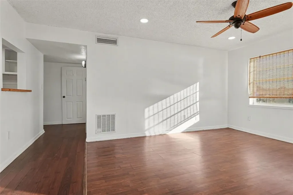 2535 N Alafaya Trail Orlando FL 32826