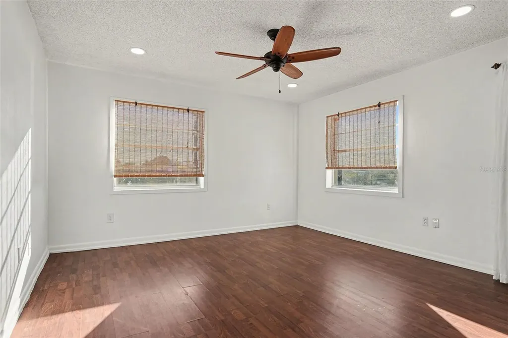 2535 N Alafaya Trail Orlando FL 32826