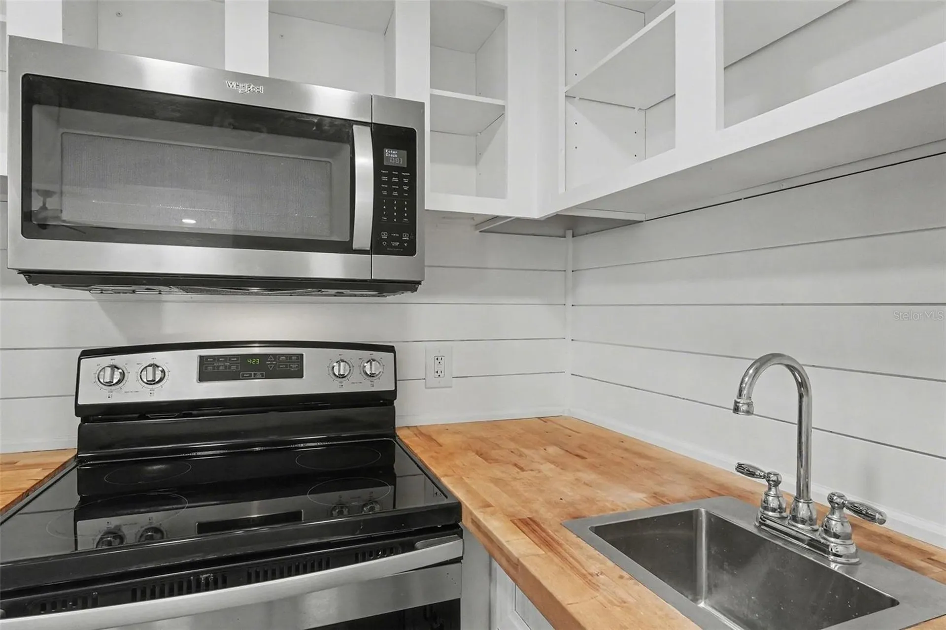 2535 N Alafaya Trail Orlando FL 32826