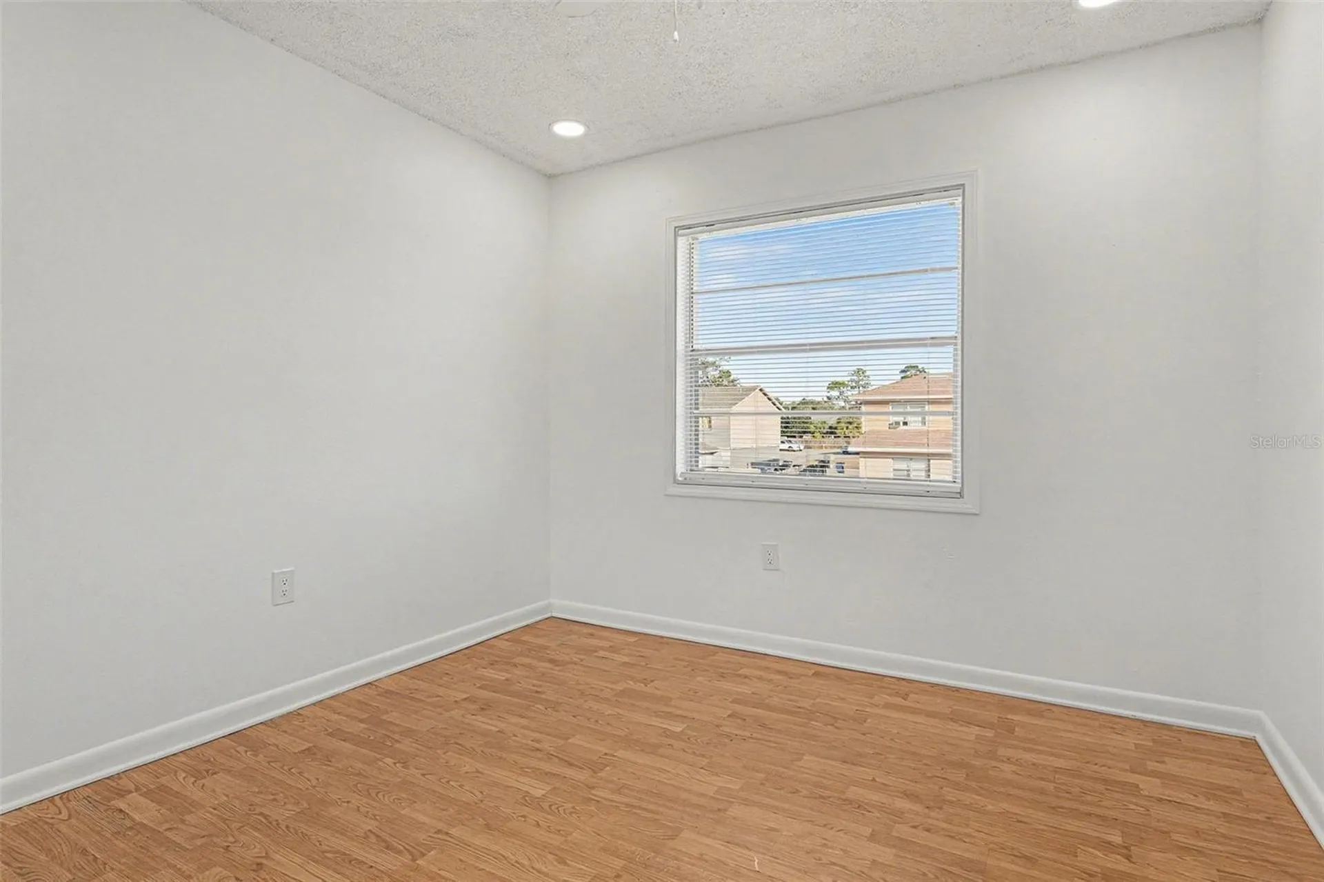 2535 N Alafaya Trail Orlando FL 32826