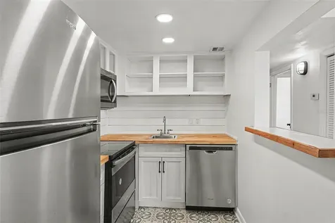 2535 N Alafaya Trail Orlando FL 32826