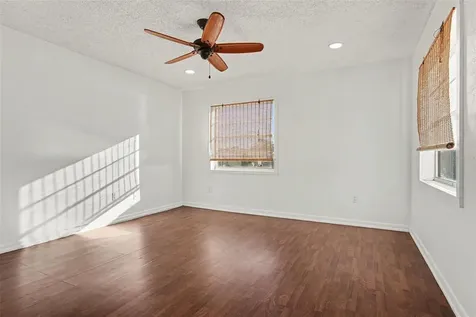 2535 N Alafaya Trail Orlando FL 32826