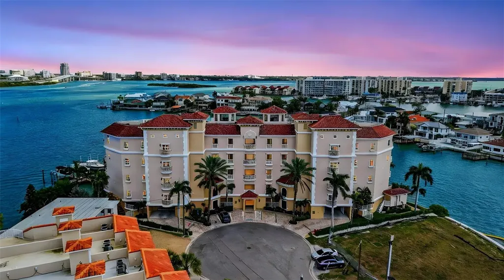 205 Brightwater Drive Clearwater Beach FL 33767