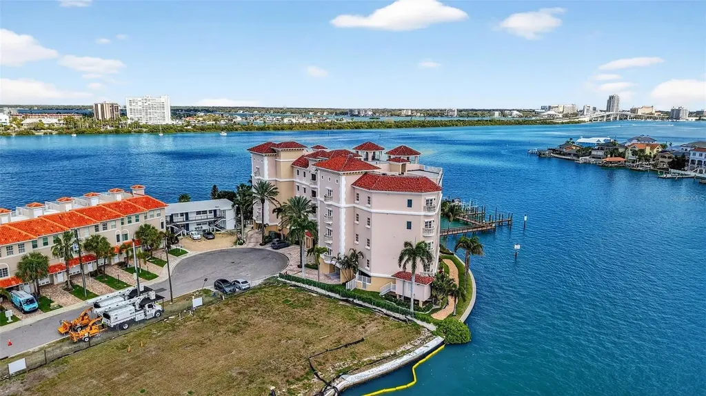 205 Brightwater Drive Clearwater Beach FL 33767