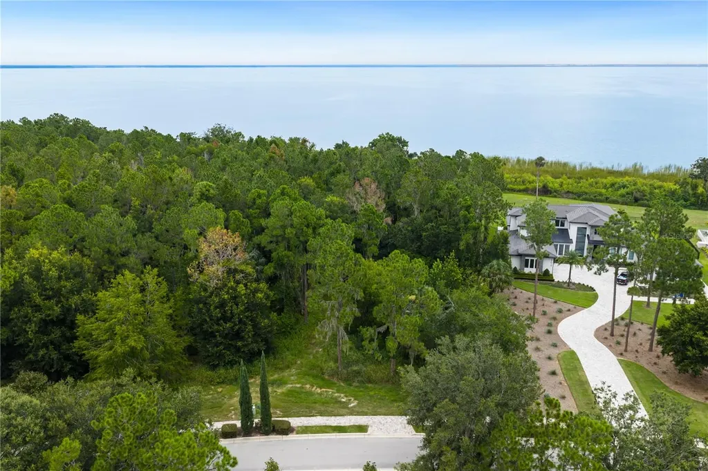 17001 Lucca Lane Bella Collina FL 34756