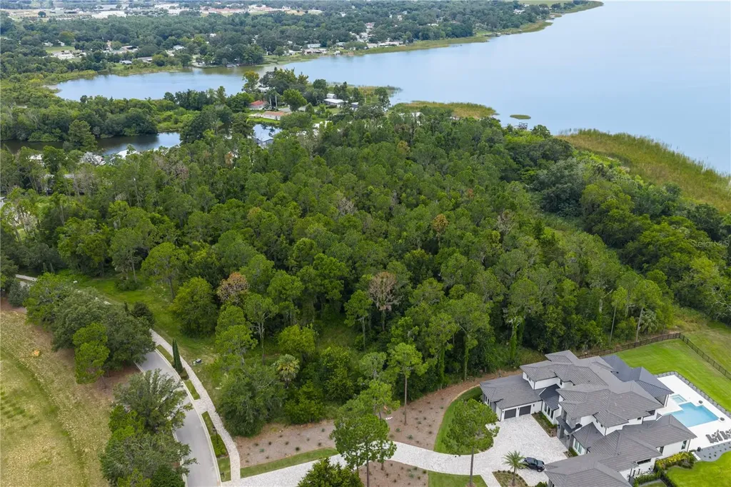 17001 Lucca Lane Bella Collina FL 34756
