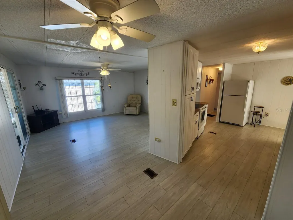 808 53rd Avenue E Bradenton FL 34203