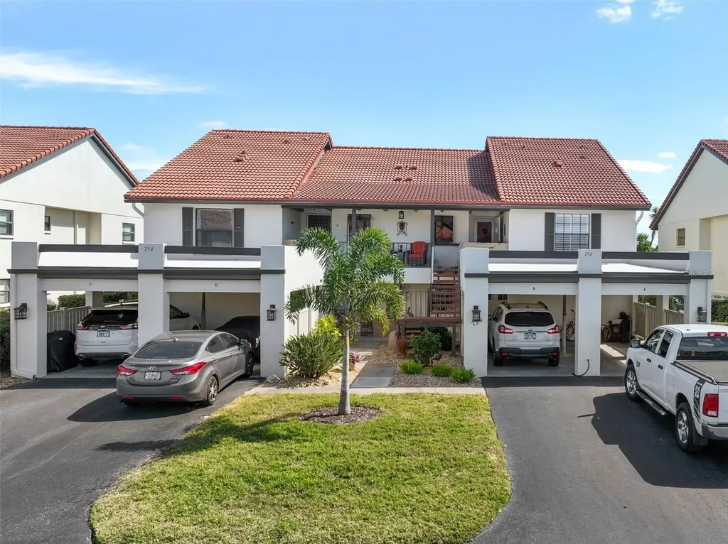 754 Avenida Estancia Venice FL 34292