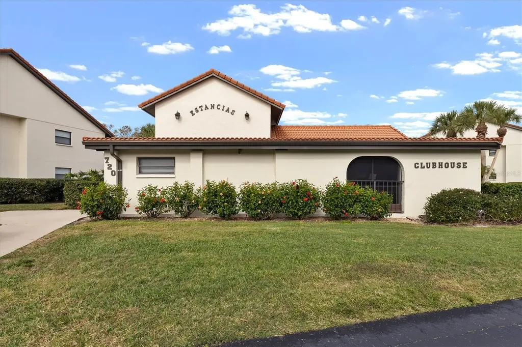 754 Avenida Estancia Venice FL 34292