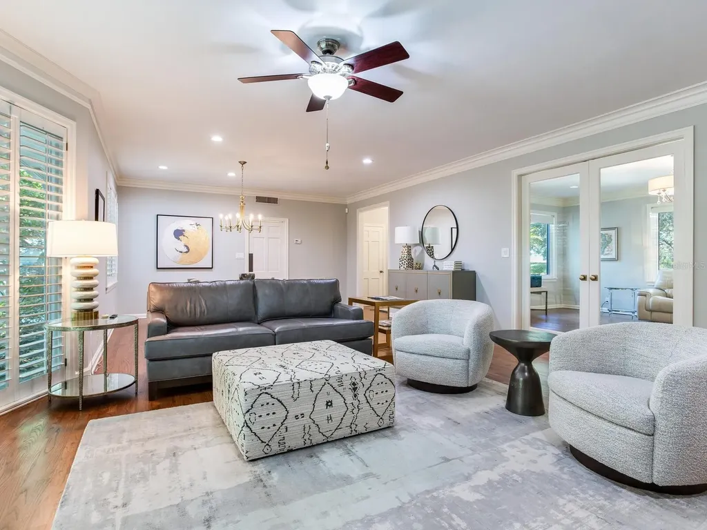 3401 S Almeria Avenue Tampa FL 33629