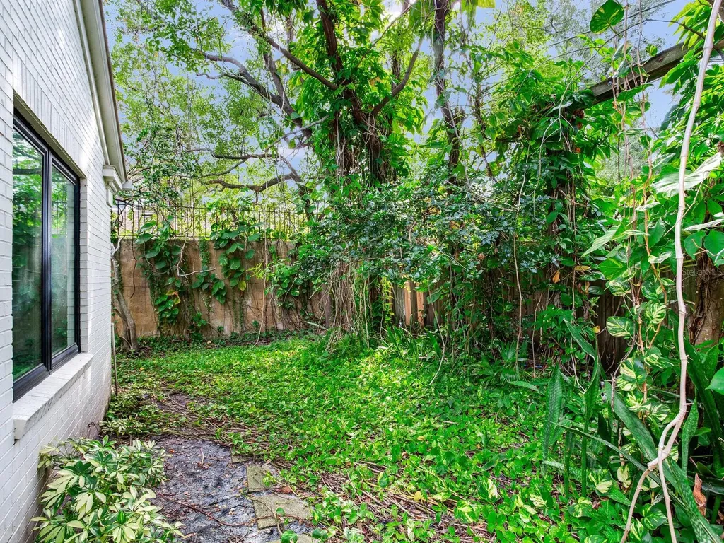 3401 S Almeria Avenue Tampa FL 33629