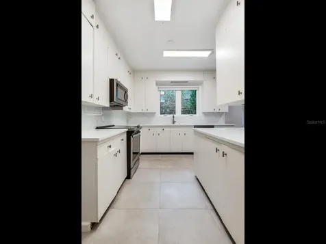 3401 S Almeria Avenue Tampa FL 33629