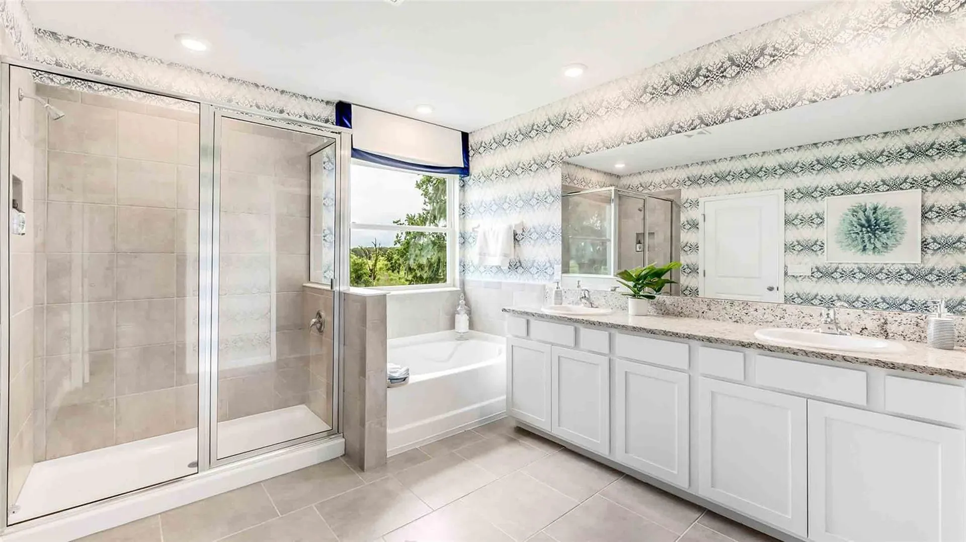 2439 Stratten Drive Zephyrhills FL 33541