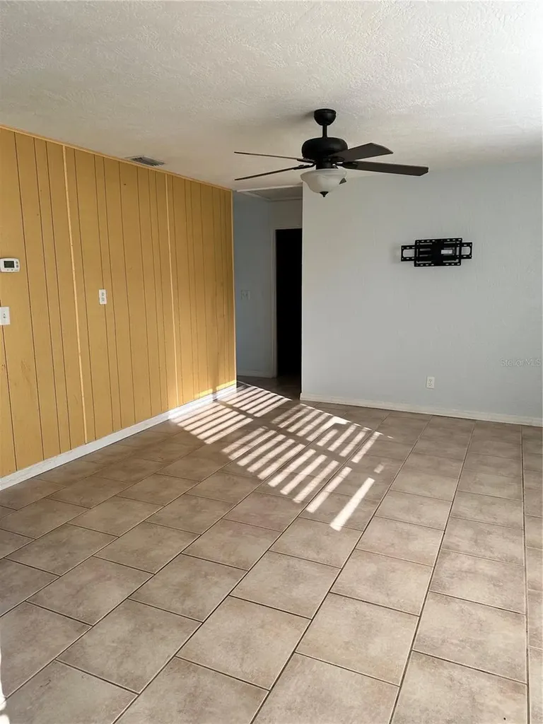 2627 Queen Palm Drive Edgewater FL 32141