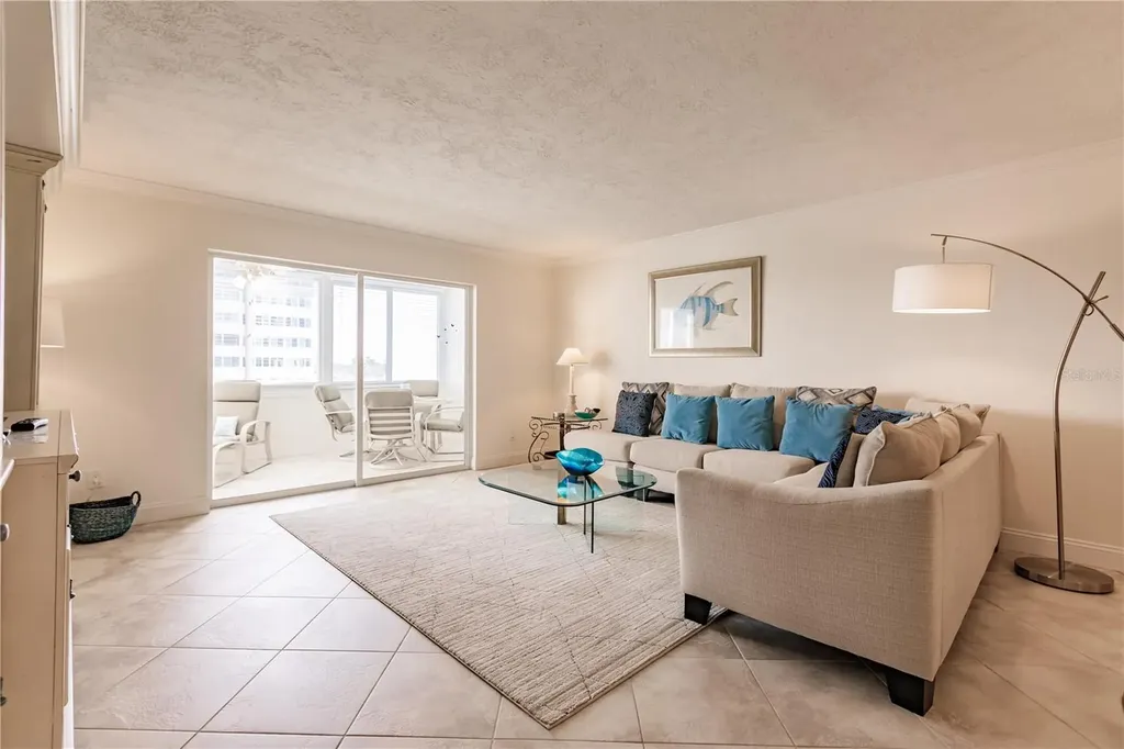 1055 W Peppertree Drive Sarasota FL 34242