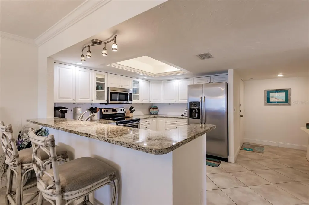 1055 W Peppertree Drive Sarasota FL 34242