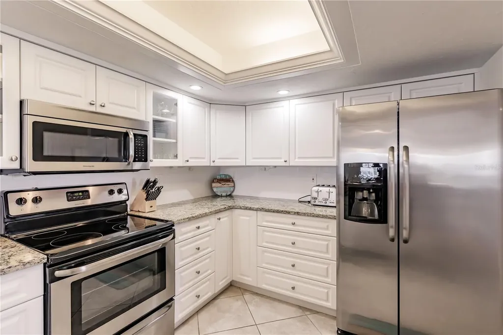 1055 W Peppertree Drive Sarasota FL 34242