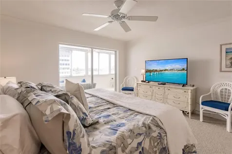 1055 W Peppertree Drive Sarasota FL 34242