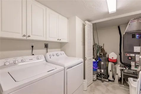 1055 W Peppertree Drive Sarasota FL 34242