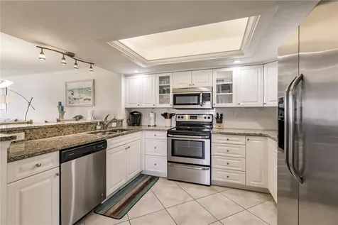 1055 W Peppertree Drive Sarasota FL 34242