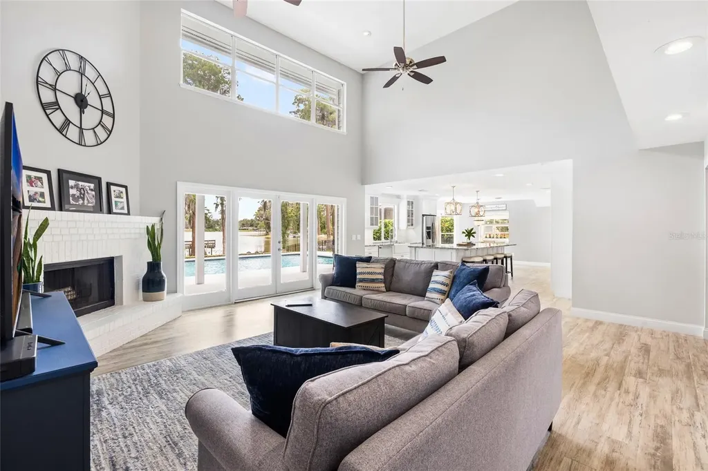 18010 Clear Lake Drive Lutz FL 33548
