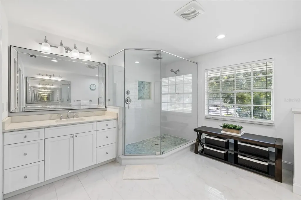 18010 Clear Lake Drive Lutz FL 33548