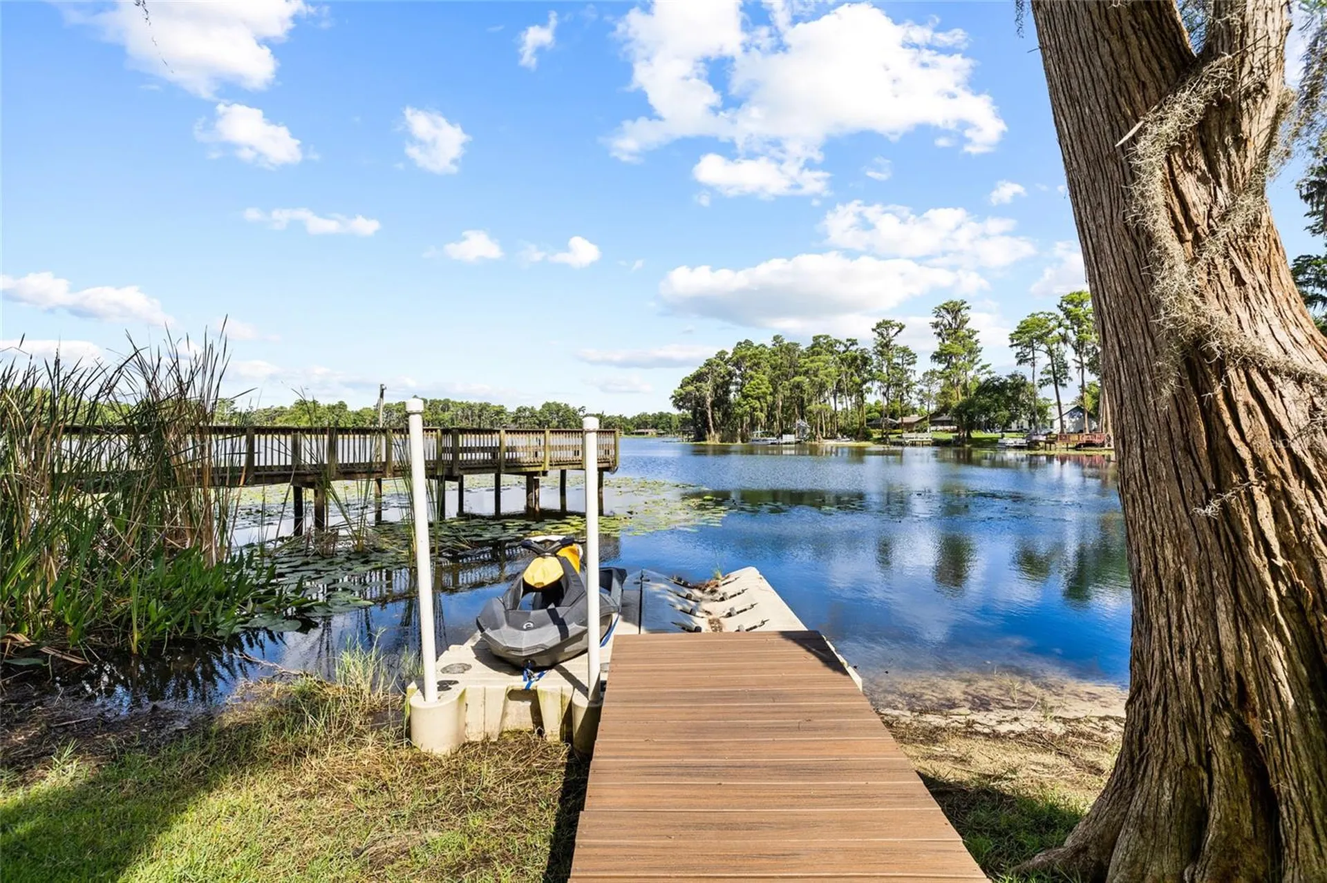 18010 Clear Lake Drive Lutz FL 33548