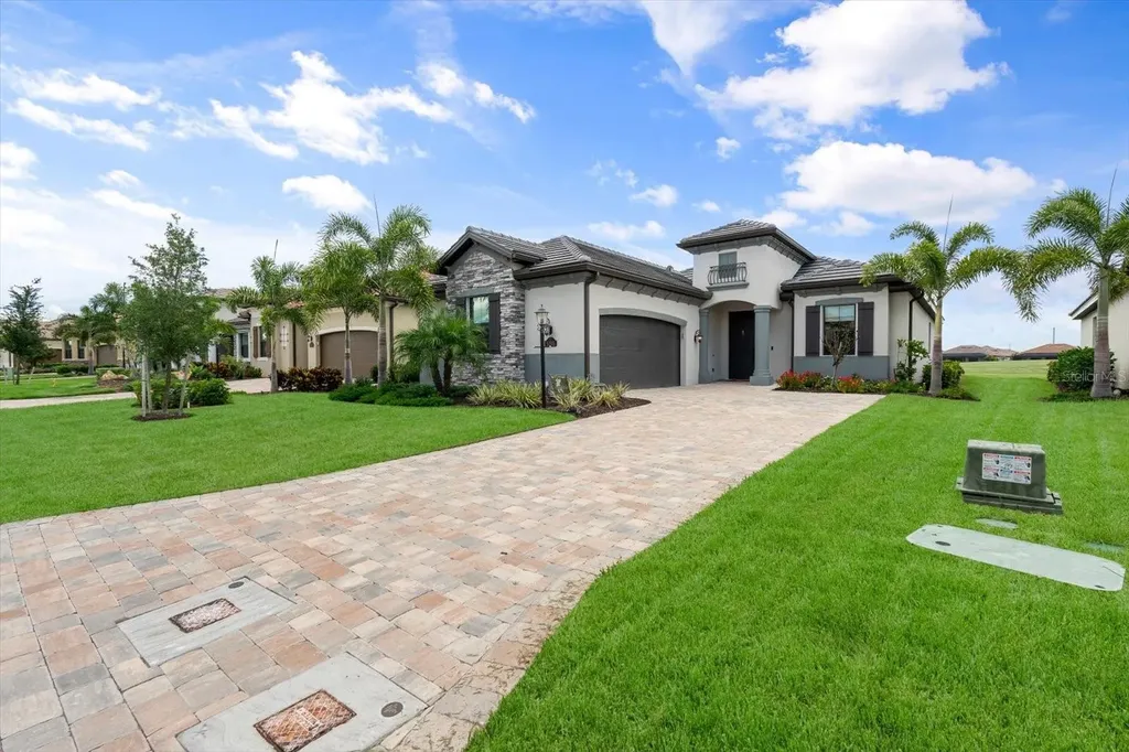 5705 Cheech Glen Lakewood Ranch FL 34211