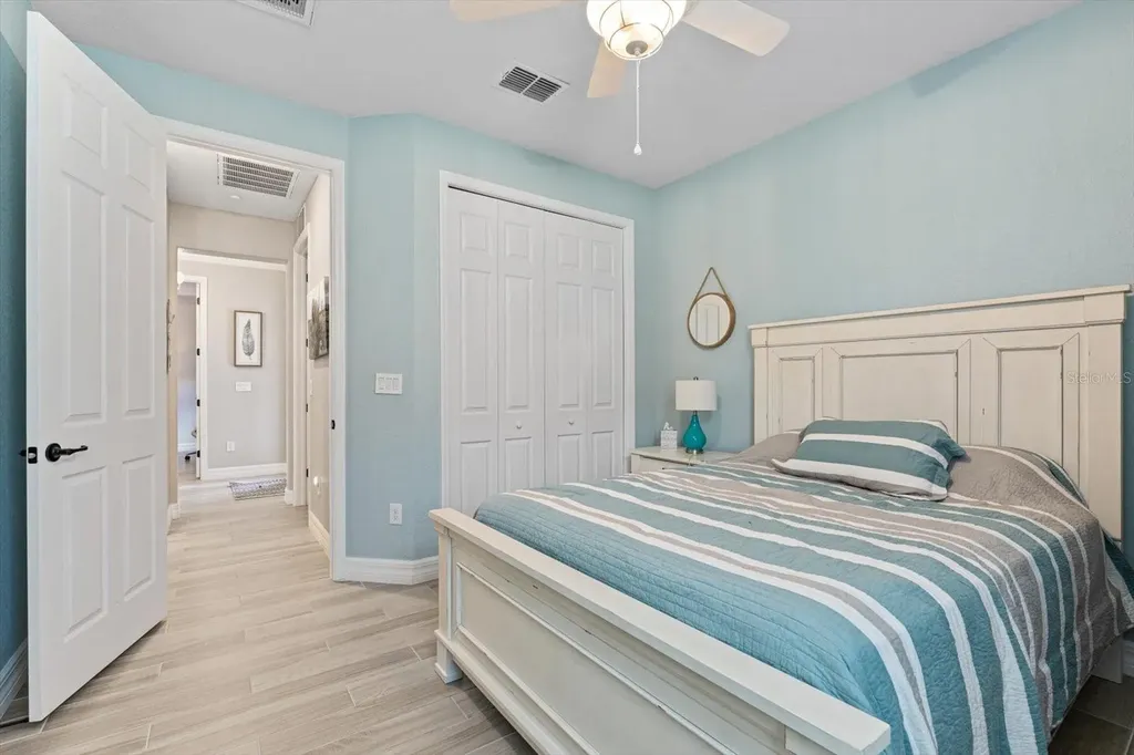 5705 Cheech Glen Lakewood Ranch FL 34211