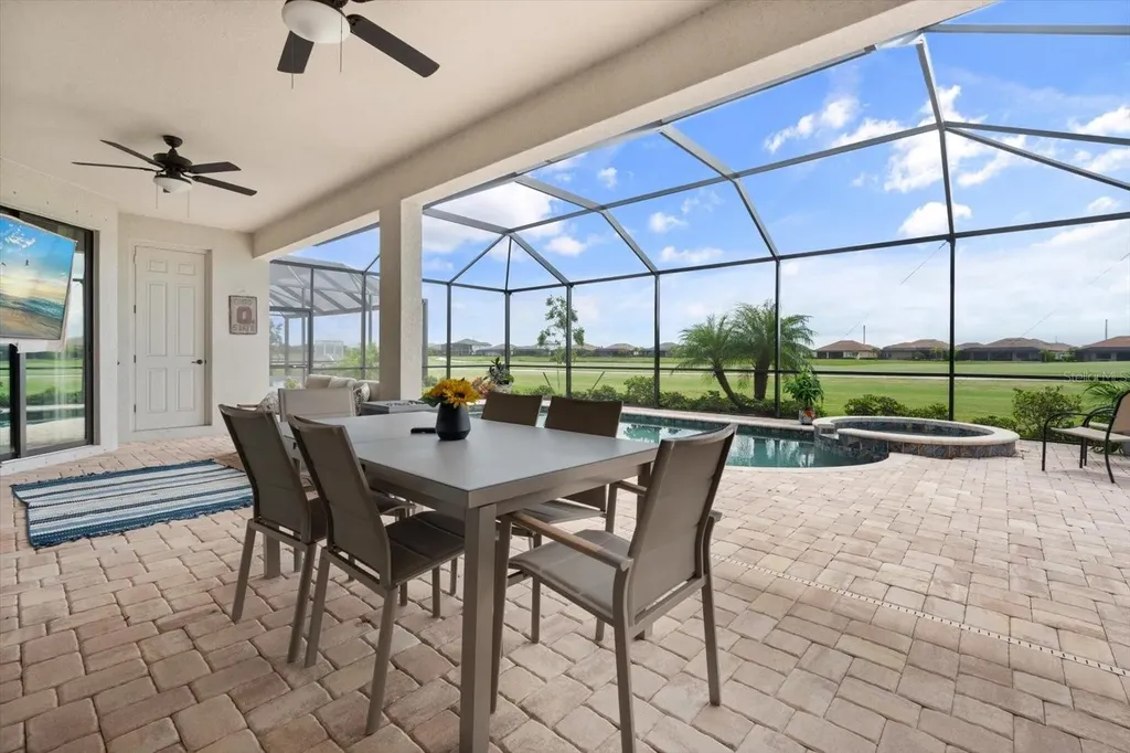 5705 Cheech Glen Lakewood Ranch FL 34211