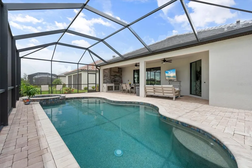5705 Cheech Glen Lakewood Ranch FL 34211