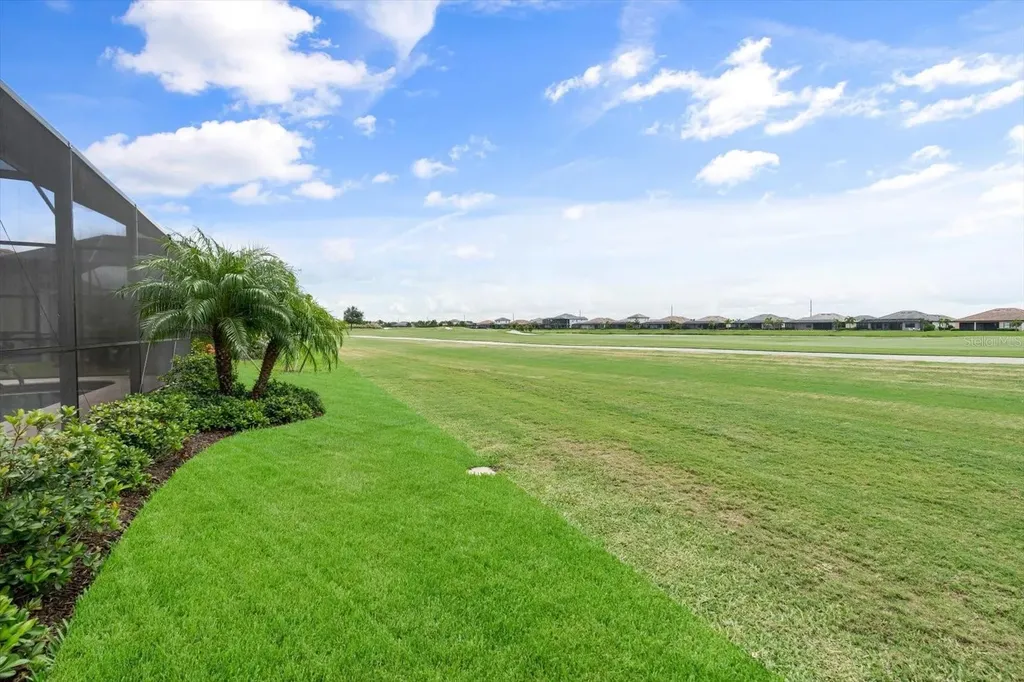 5705 Cheech Glen Lakewood Ranch FL 34211