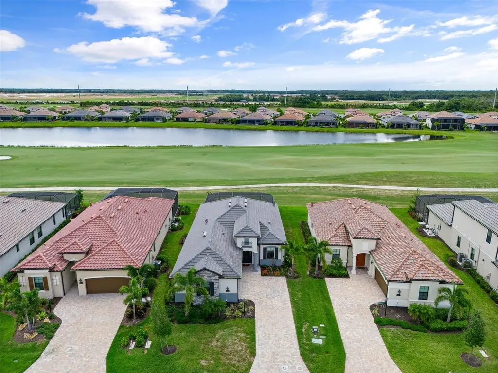 5705 Cheech Glen Lakewood Ranch FL 34211