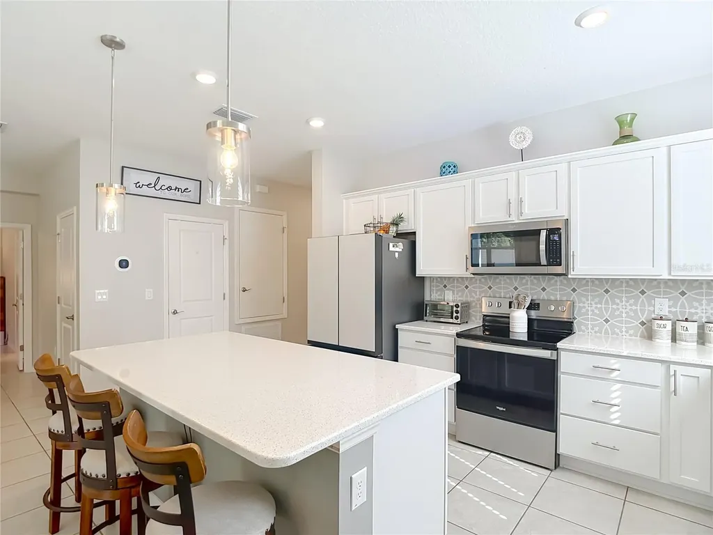 9526 Clarkwild Place Seffner FL 33584