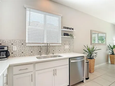 9526 Clarkwild Place Seffner FL 33584