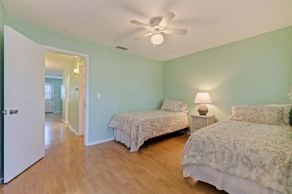 8221 112th Street Seminole FL 33772