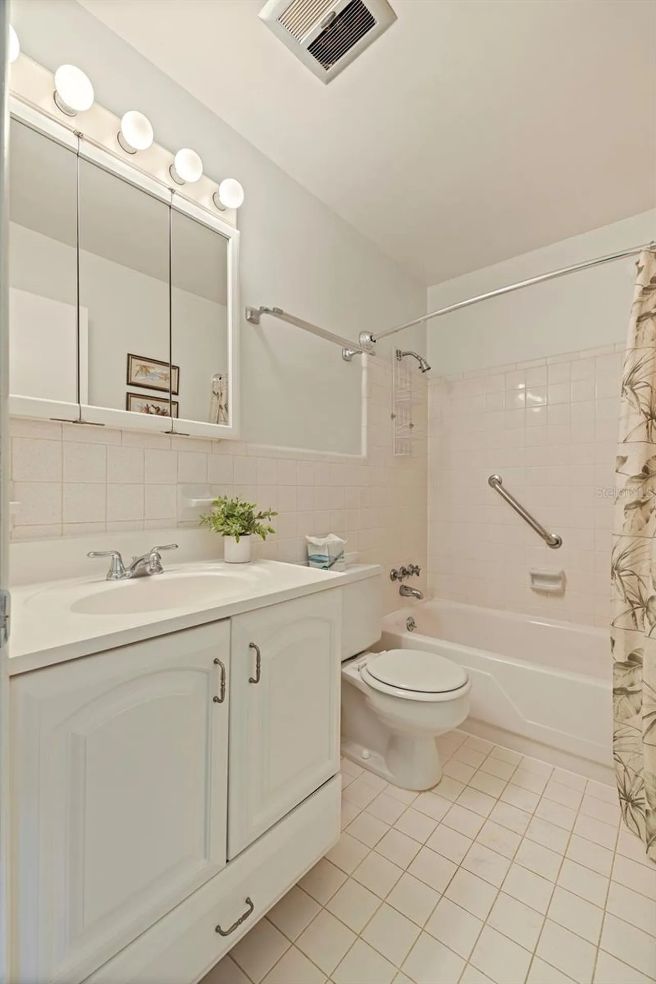 8221 112th Street Seminole FL 33772