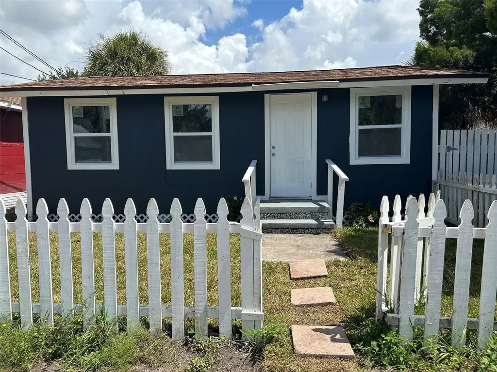 626 29th Avenue S St Petersburg FL 33705
