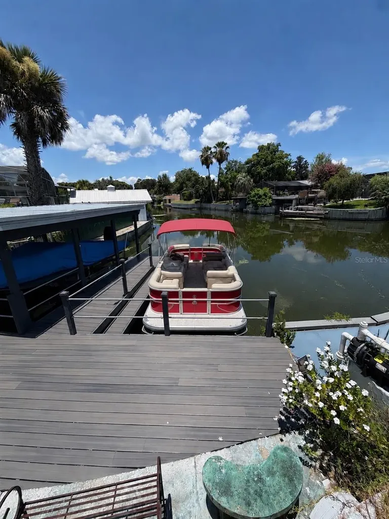 1503 Canal Court Tavares FL 32778