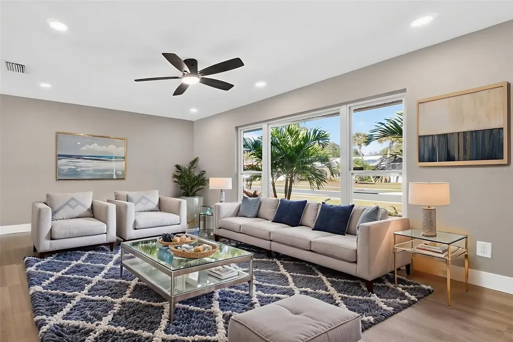 2161 Wateroak Drive N Clearwater FL 33764