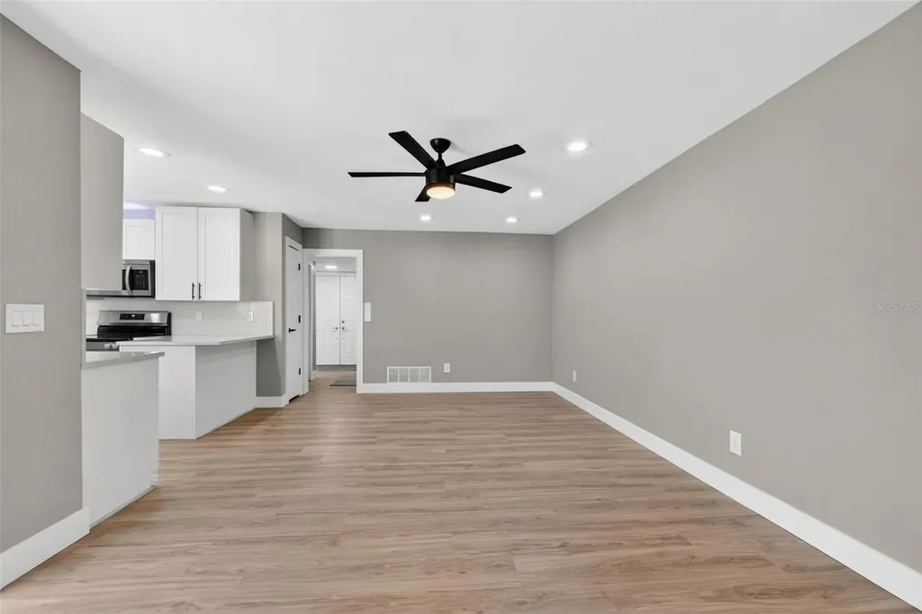 2161 Wateroak Drive N Clearwater FL 33764