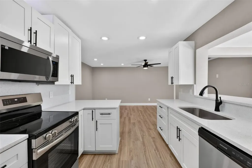 2161 Wateroak Drive N Clearwater FL 33764