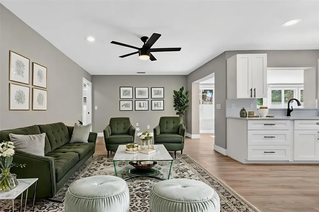 2161 Wateroak Drive N Clearwater FL 33764
