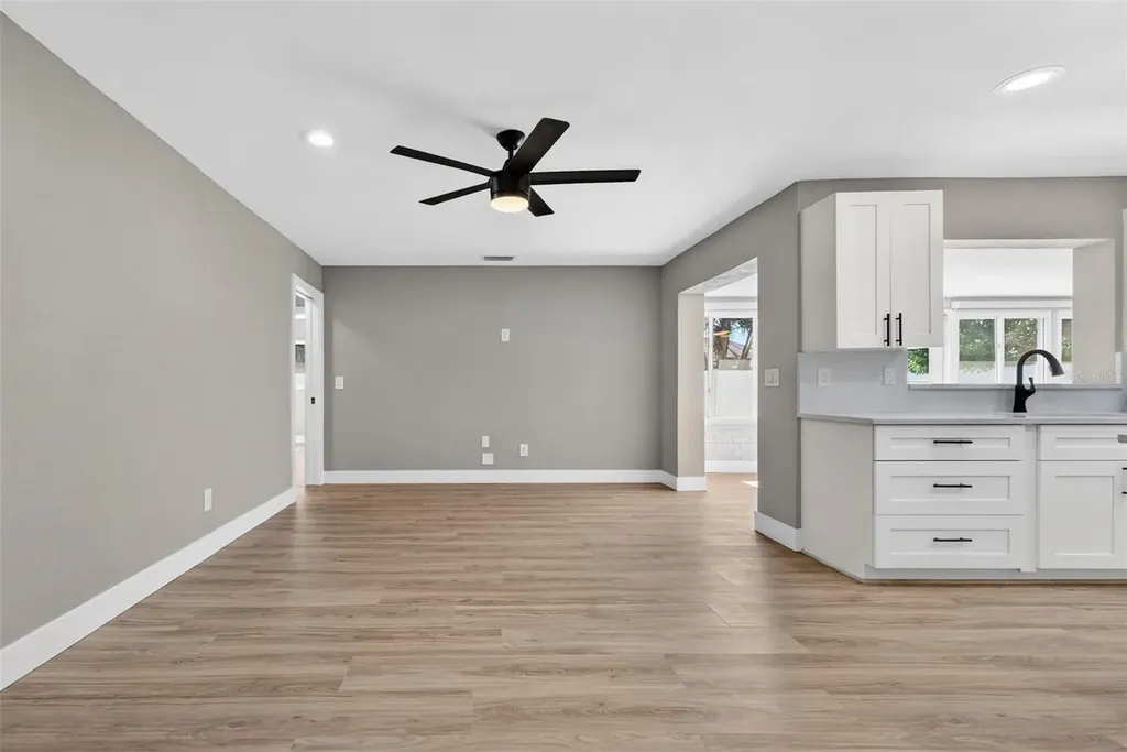 2161 Wateroak Drive N Clearwater FL 33764